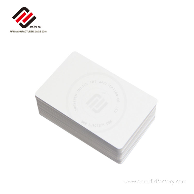 Qu’est-ce qui rend une carte RFID vierge sécurisée pour le contrôle d’accès moderne ?